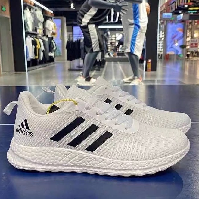 การขนส่งอย่างรวดเร็ว Adidas รองเท้ากีฬา รองเท้าวิ่ง รองเท้าฝึกหัด เบาและสบายๆ EU36-EU45