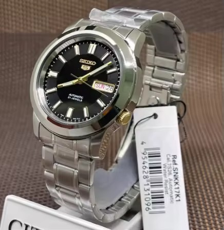 SEIKO 5 Automatic รุ่น SNKK17K1 นาฬิกาข้อมือผู้ชาย หน้าปัดดำทอง สายแสตนเลส - ของแท้ 100% ประกันสินค้า 1 ปี