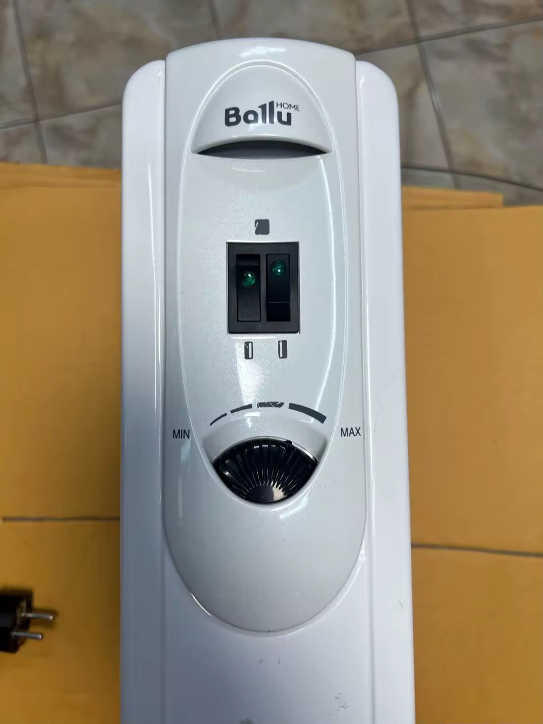 ฮีตเตอร์ เครื่องทำความร้อนแบบพกพา โมเดล  BOH/CM-05WDN  1,000 btu   ballu คุณภาพสูง