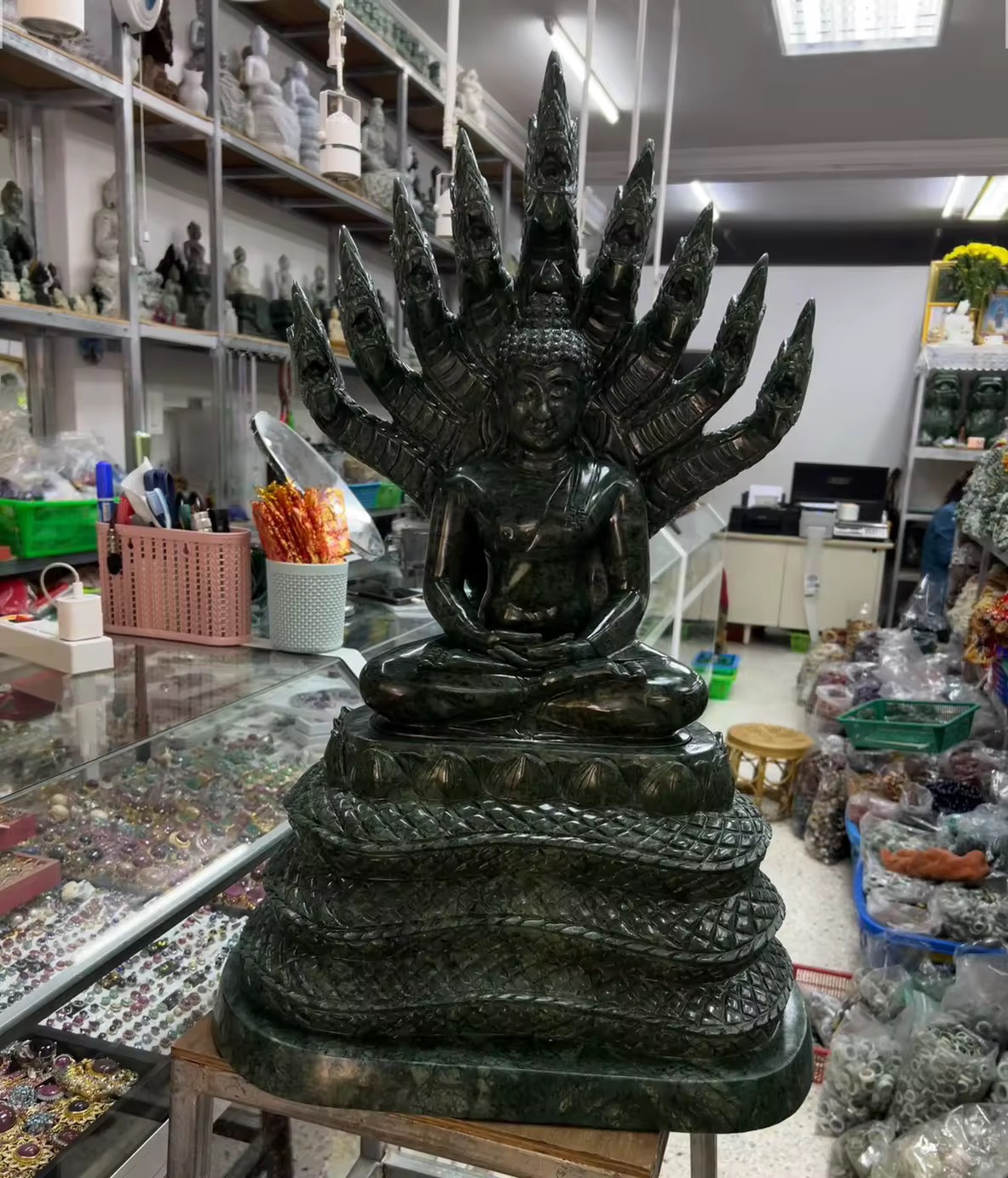 แกะสลักพระนาคปรก 9 เศียร หน้าตัก 9 นิ้ว ความสูง 26 นิ้ว หินเขียวอินเดีย