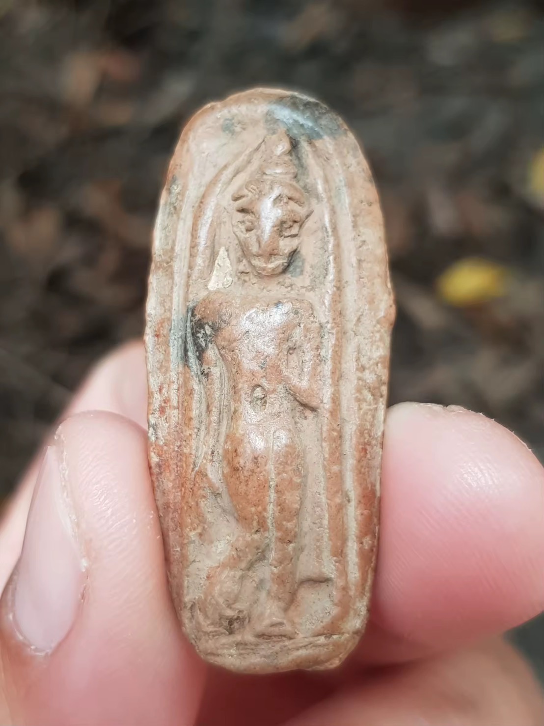 พระกำแพงเม็ดขนุน กรุทุ่งเศรษฐี จ.กำแพงเพชร (พิมพ์ใหญ่)