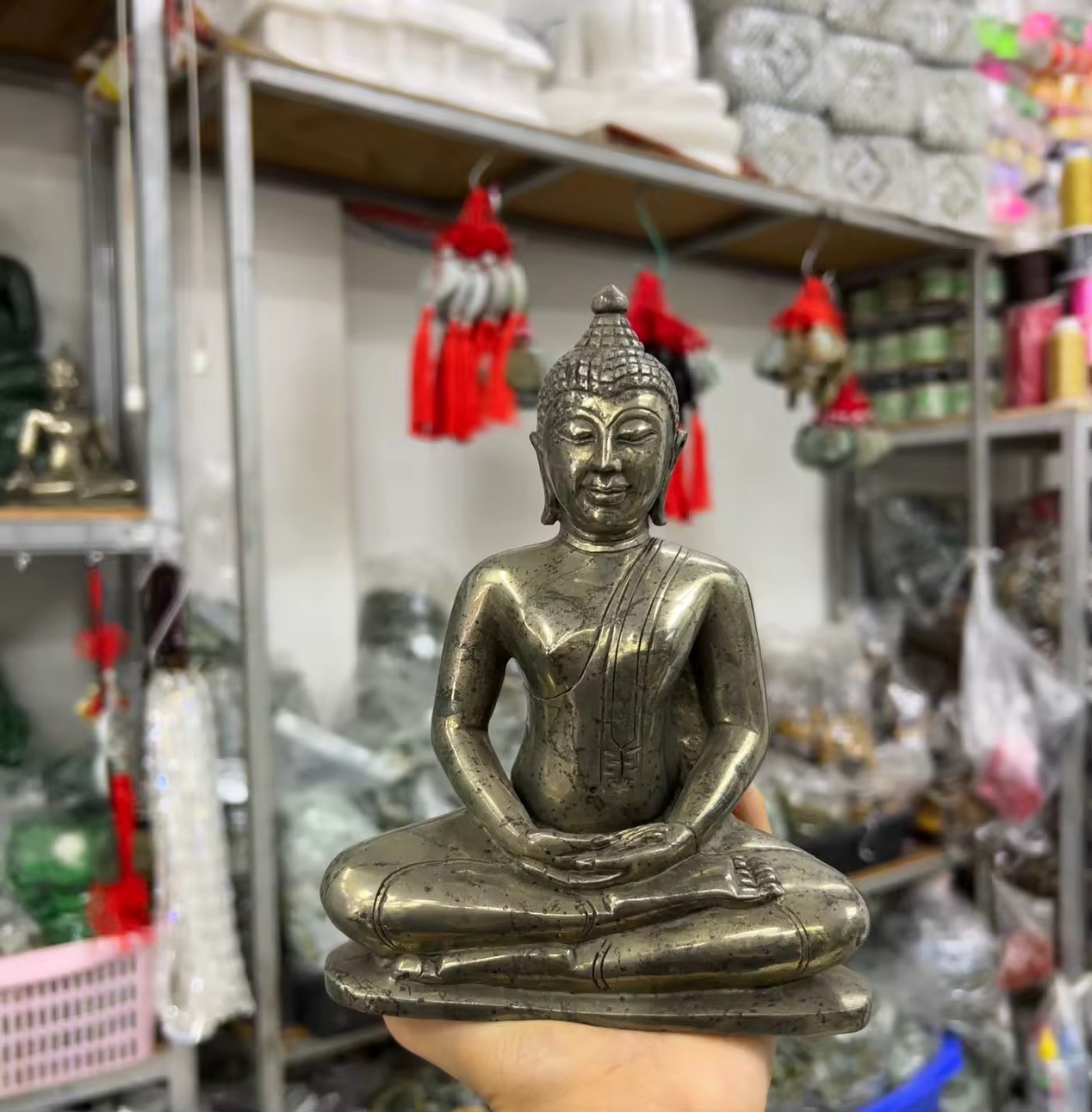 แกะสลักพระพุทธรูป แร่หินไพไรต์ หน้าตัก 5นิ้ว