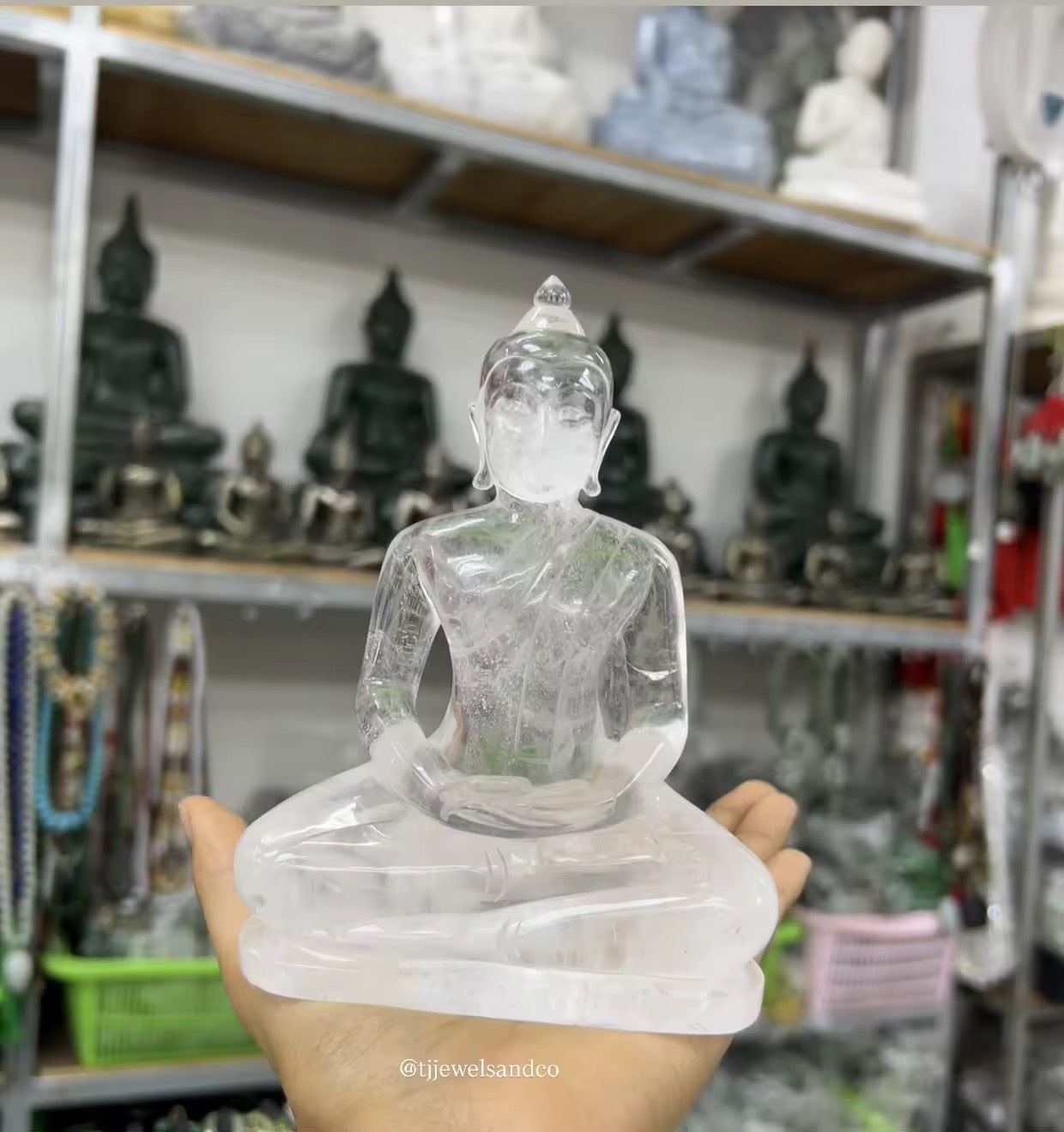 แกะสลัก พระแก้วเศียรโล้น หินจุยเจีย หน้าตัก 4นิ้ว  ความสูง5นิ้ว Premium Clear Quartz