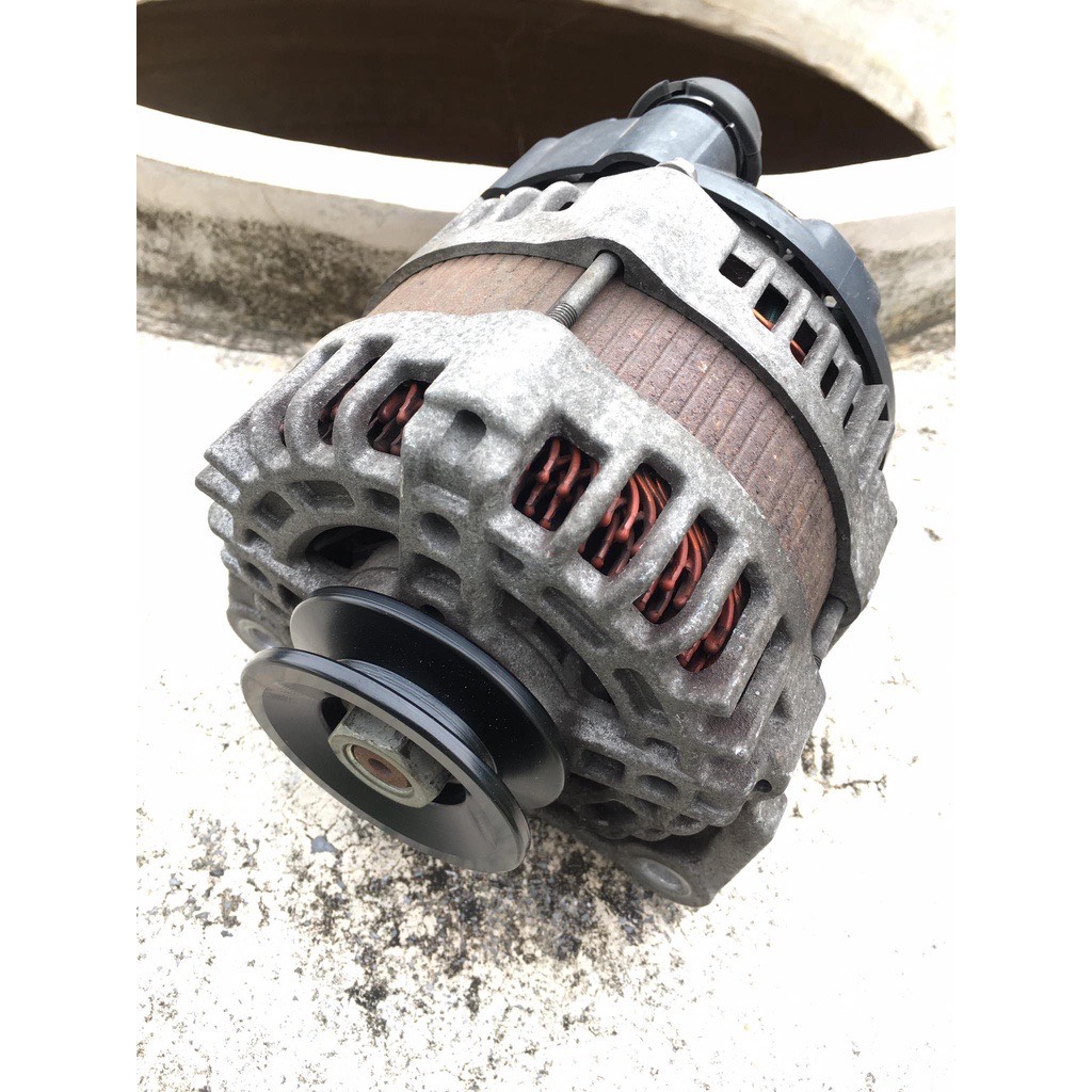 ไดชาร์จ Nissan 140A  ร่องA ไฟแรงๆ ใส่ได้ทุกรุ่น เหมาะสำหรับเครื่องเสียงเป็นอย่างดี  สินค้าพร้อมจัดส่ง เก็บเงินปลายทางได้